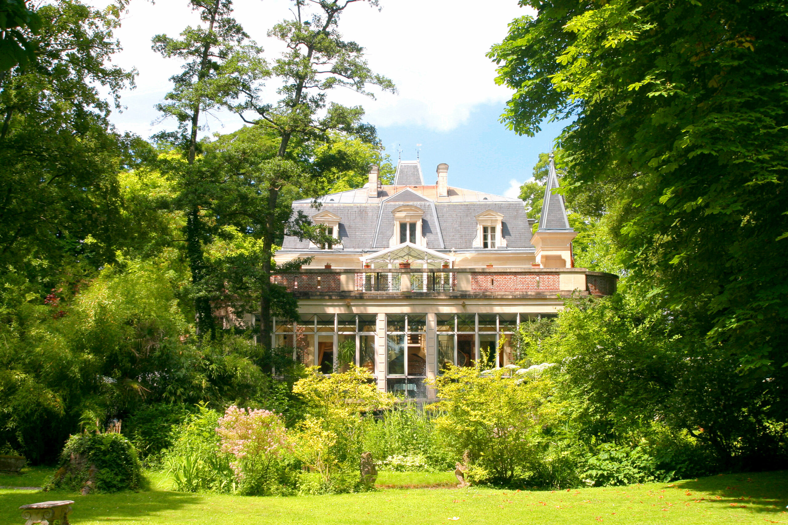 Les Jardins d'Epicure, Hôtel, restaurant et Spa. Dans son grand parc arboré